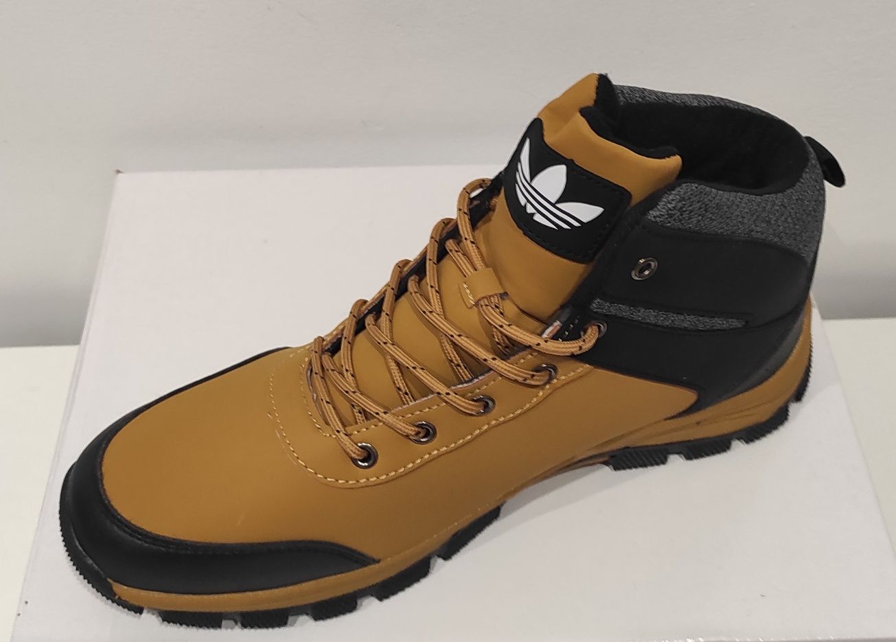 Buty ocieplane trekkingowe śniegowce