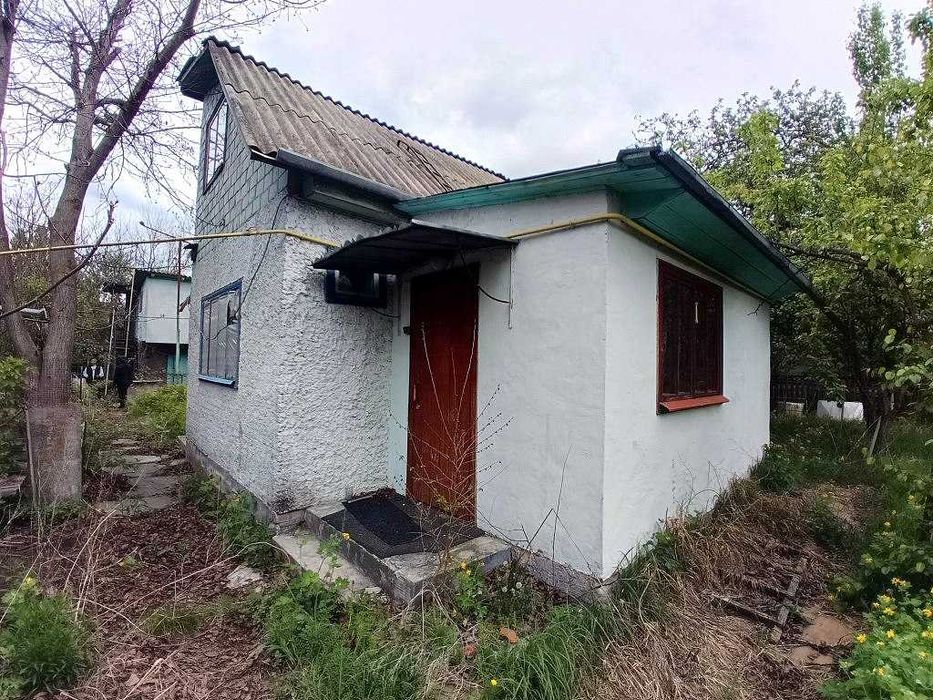 Продам жилий будинок з хозпобудовами та окремою банею в с.Ніжиловичі