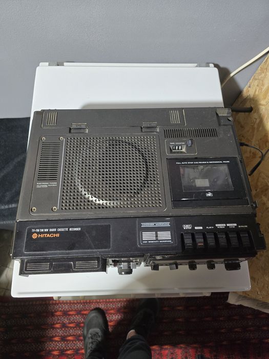 Продам радіо телевізор хітачі