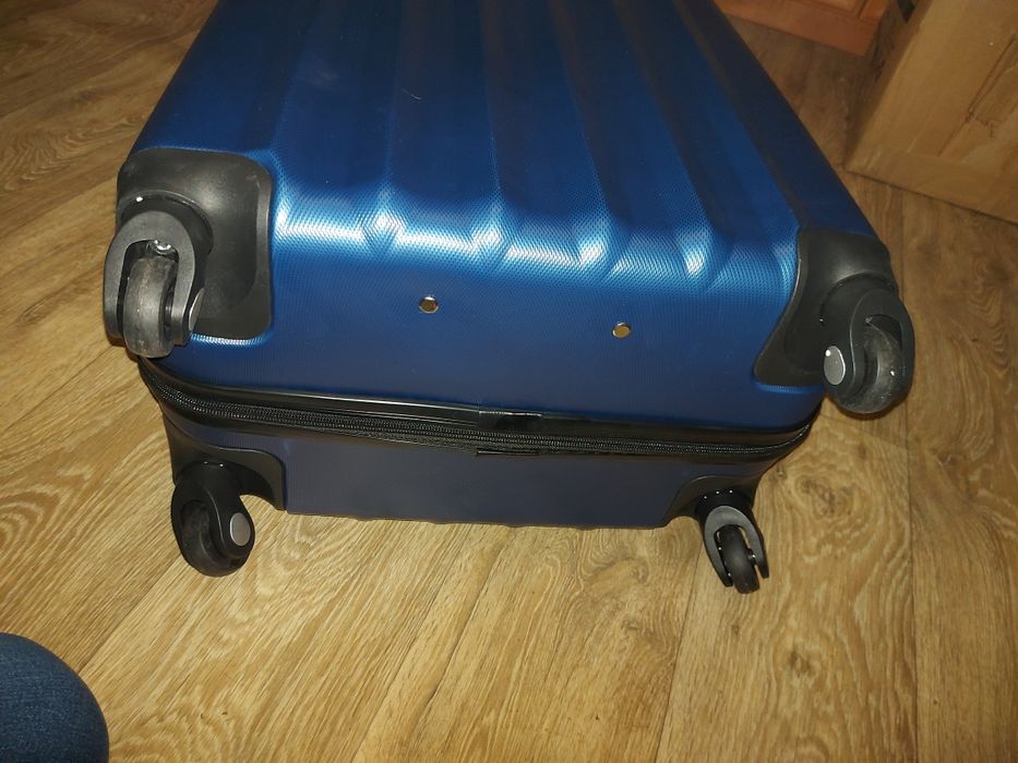 Walizka duża nowa
