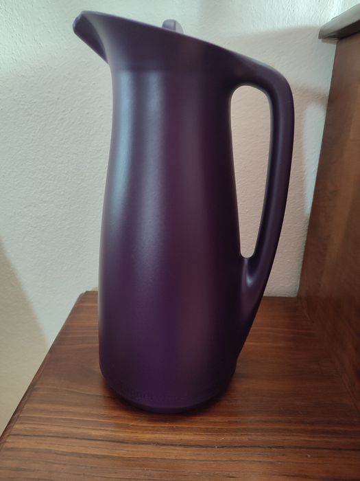 Garrafa térmica de 1litro nova