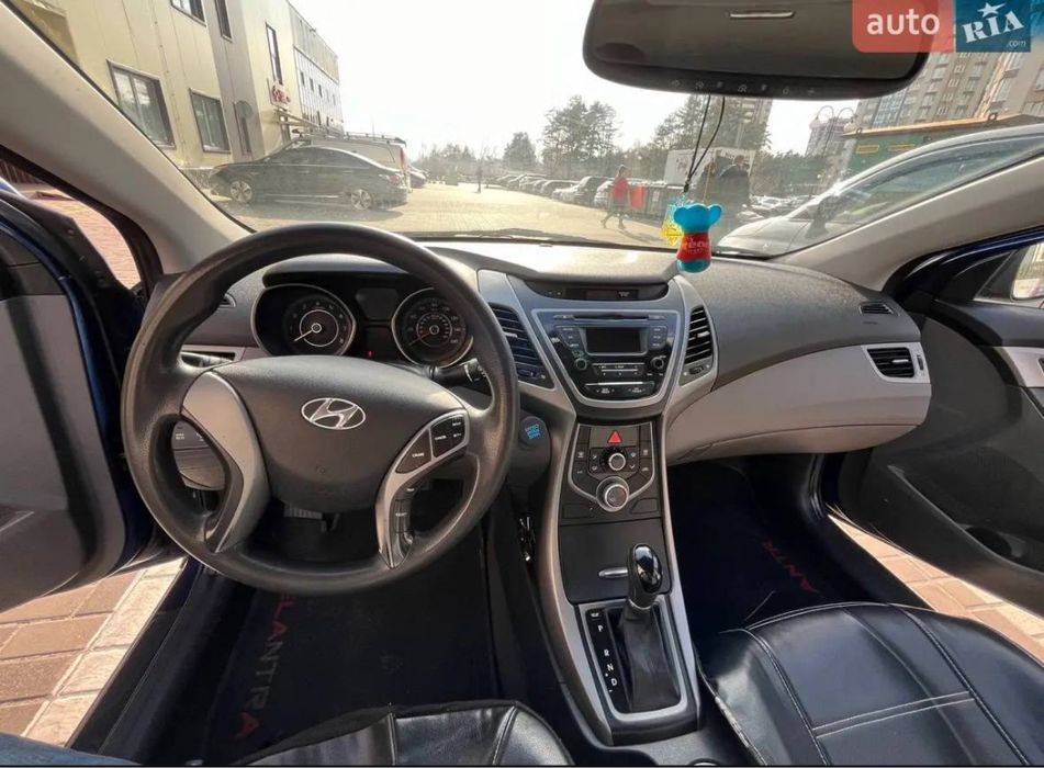 Hyundai Elantra 2016
