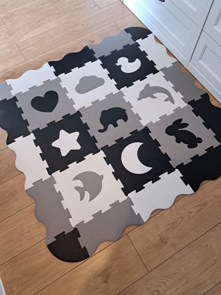 Mata edukacyjna puzzle kontrastowe dla niemowlaka wyprawka