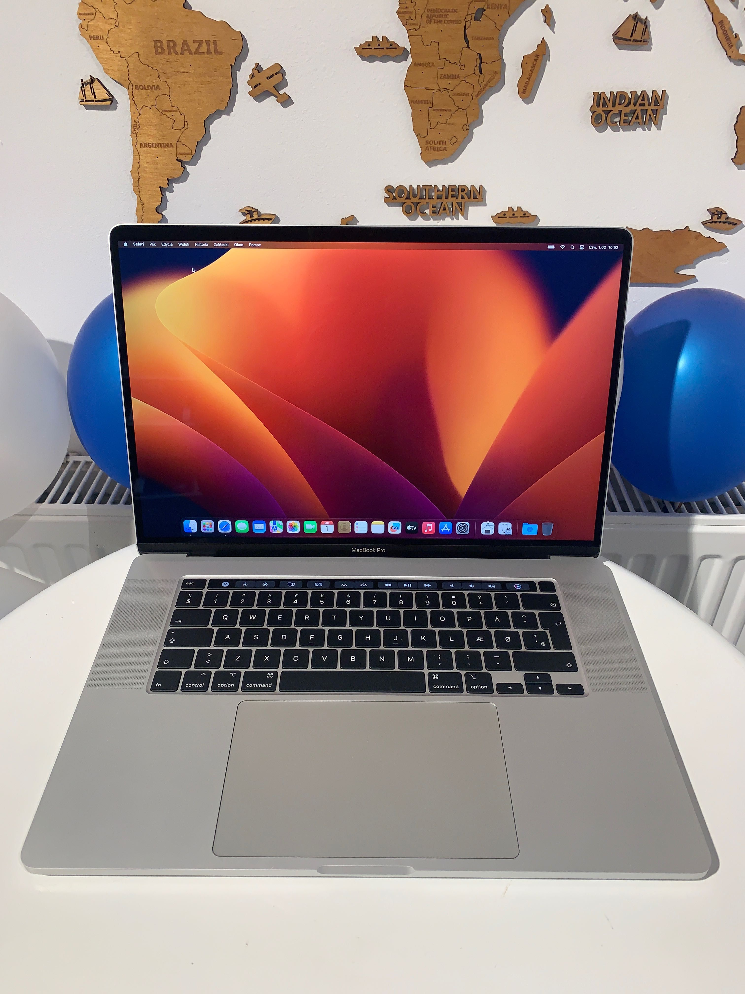 MacBook Pro 16 A2141 Core i7-9750H 16GB Radeon Pro 5300M 512GB SSD