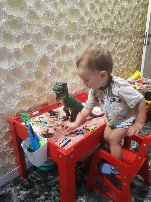 Зростаючий комплект кольоровий: світловий стіл-пісочниця та стілець