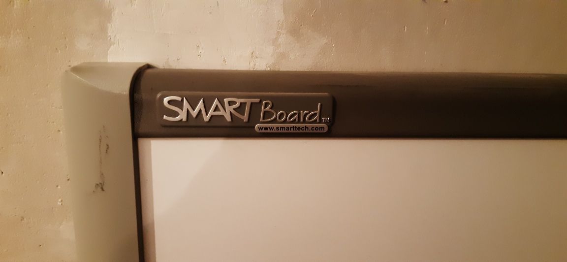 Интерактивная доска SMART Board M680