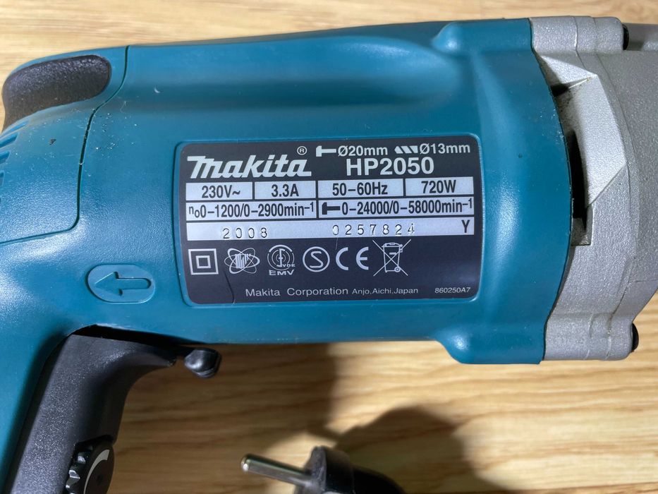 Makita HP 2050 Дриль з ударом (оригінал, на гарартії, як нова)