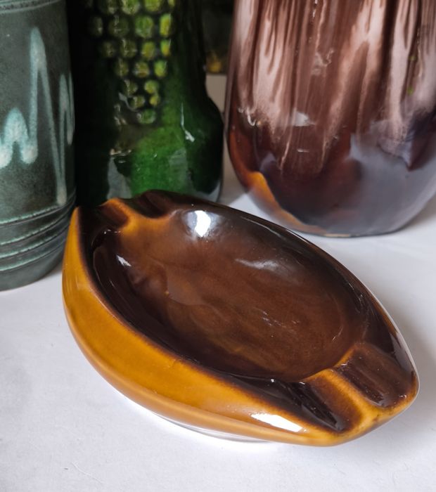 Popielniczka Tułowice piękny stary porcelit