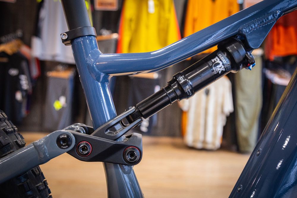 Bicicleta Eléctrica Ebike Bosch Focus Jam2 6.8