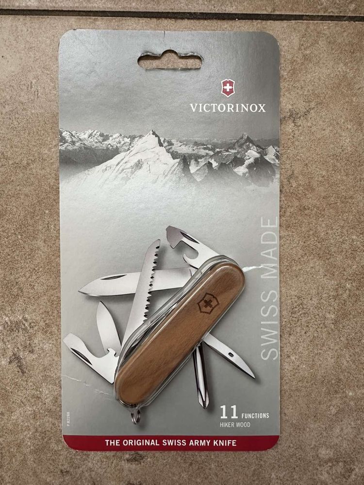 Нож Victorinox Hiker Wood(1.4611.63)