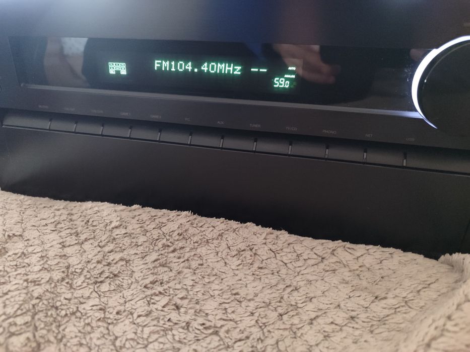 Amplituner Onkyo TX-NR818