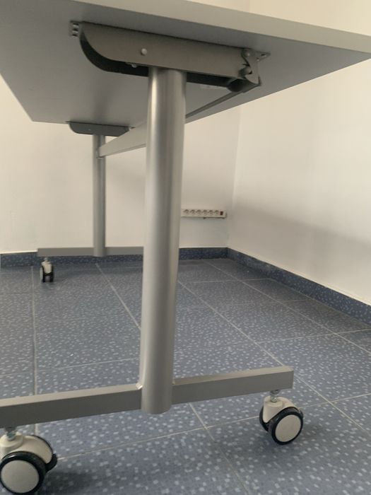 Stół/ biurko- składany blat, na kółkach