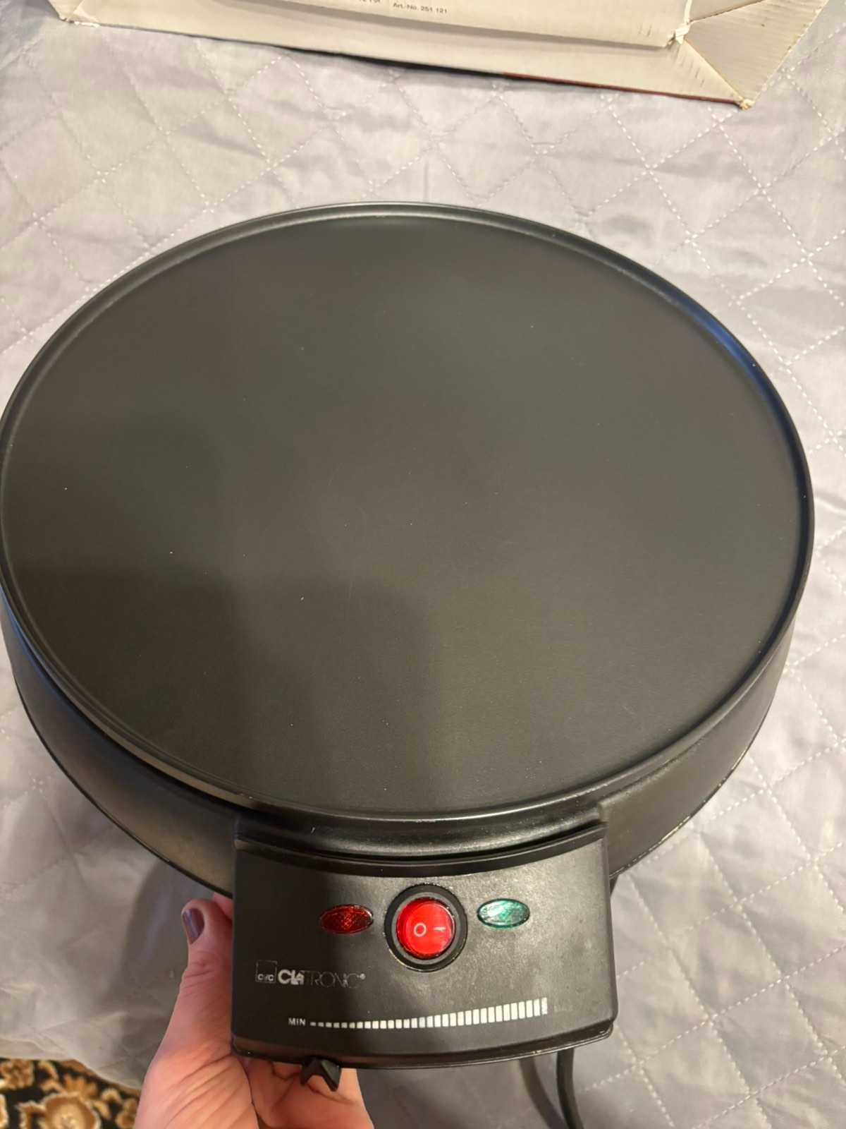 Блинница Clatronic
Модель СМ 3372 диаметр 29см