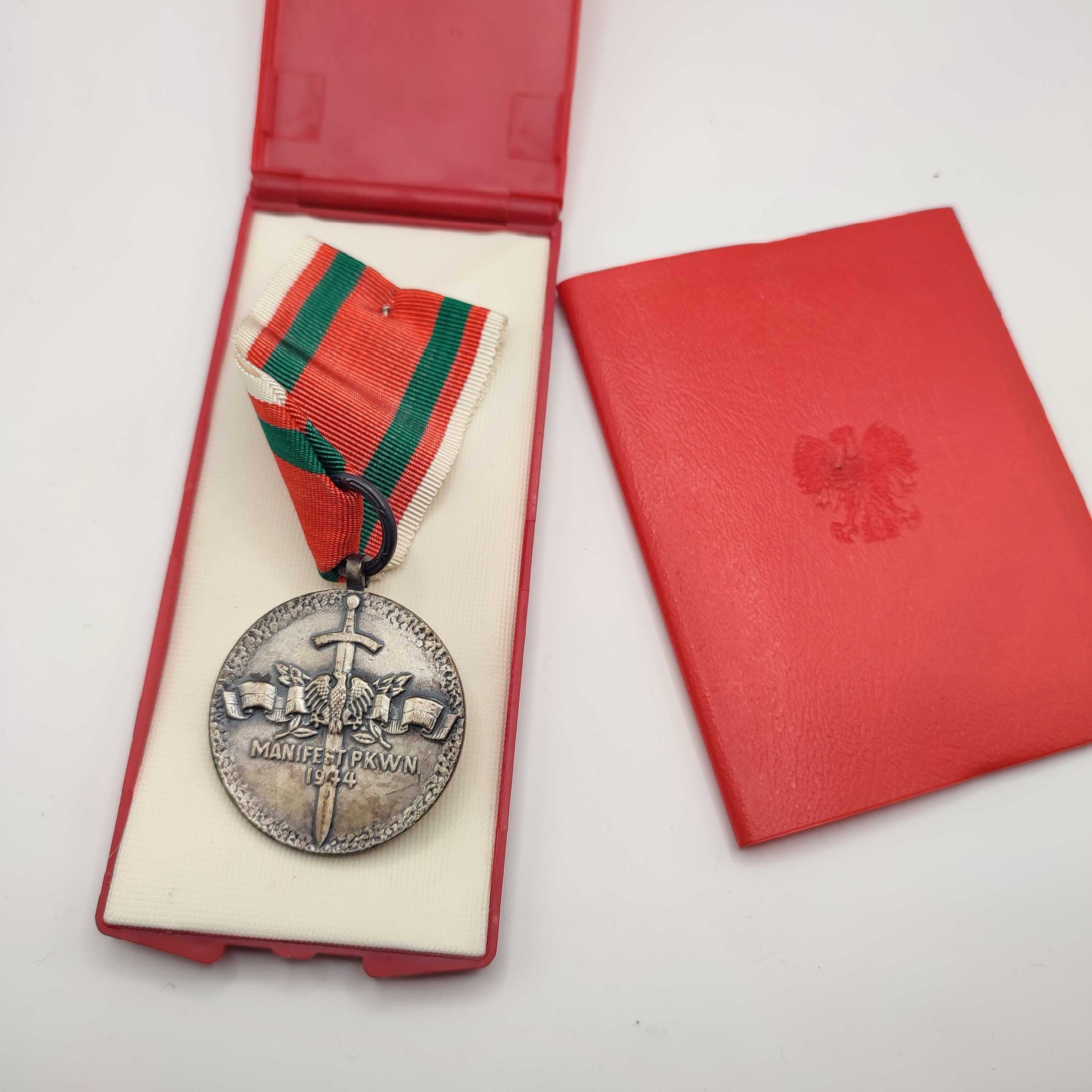 Medal za udział w wałkach w obronie władzy PRL