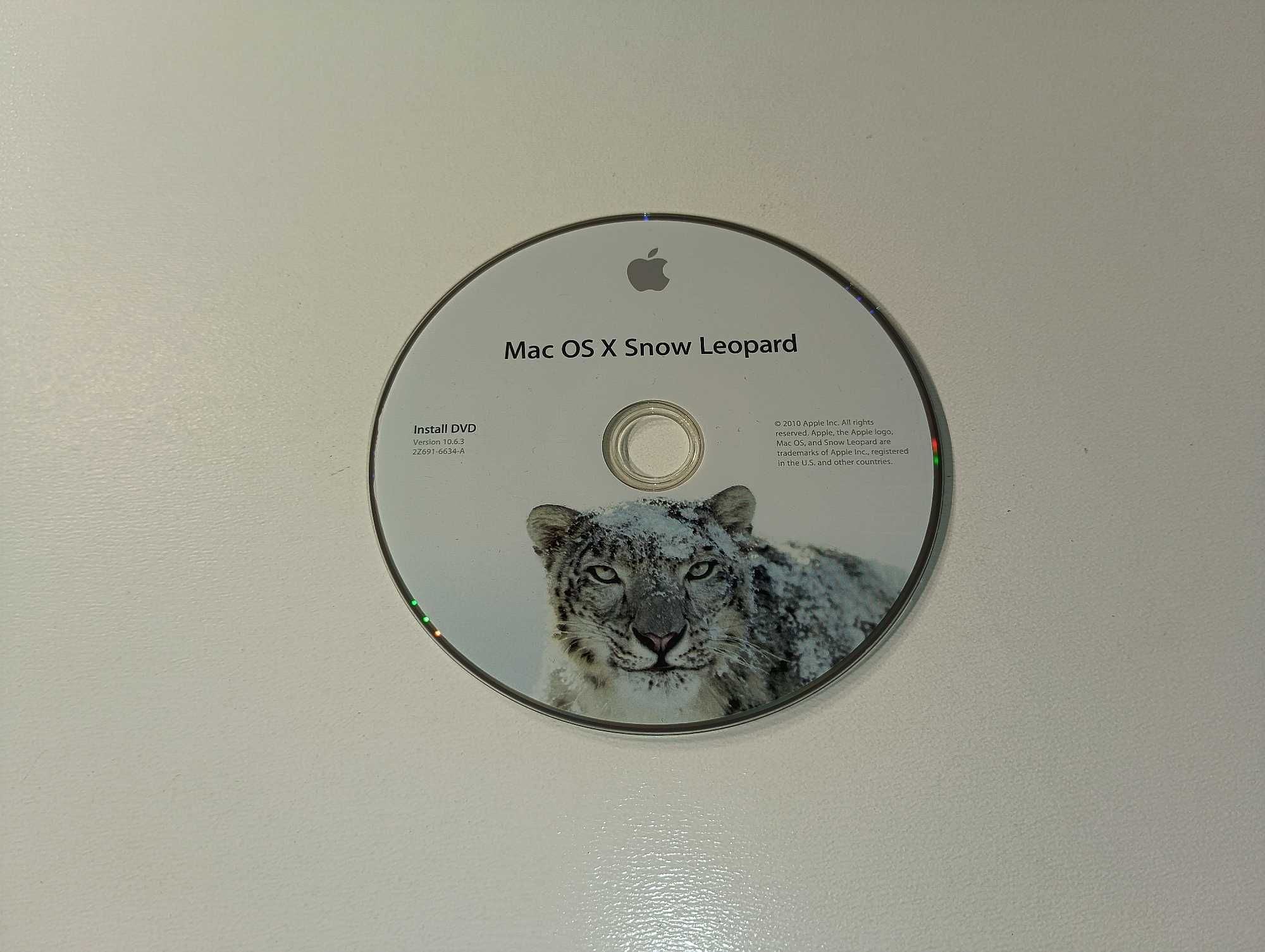 Apple Mac OS X System software 10.6.3 Snow Leopard Macintosh DVD ROM