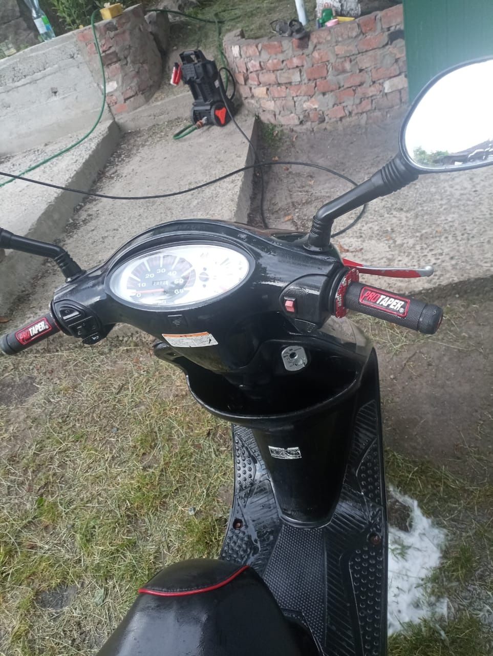 Продам скутер Хонда Двох 56