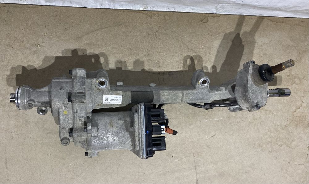 Tesla Model Y 3 рейка кермового управління