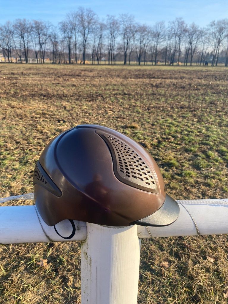 Kask jeździecki UVEX 57-59cm