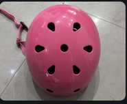 Capacete de proteção de menina