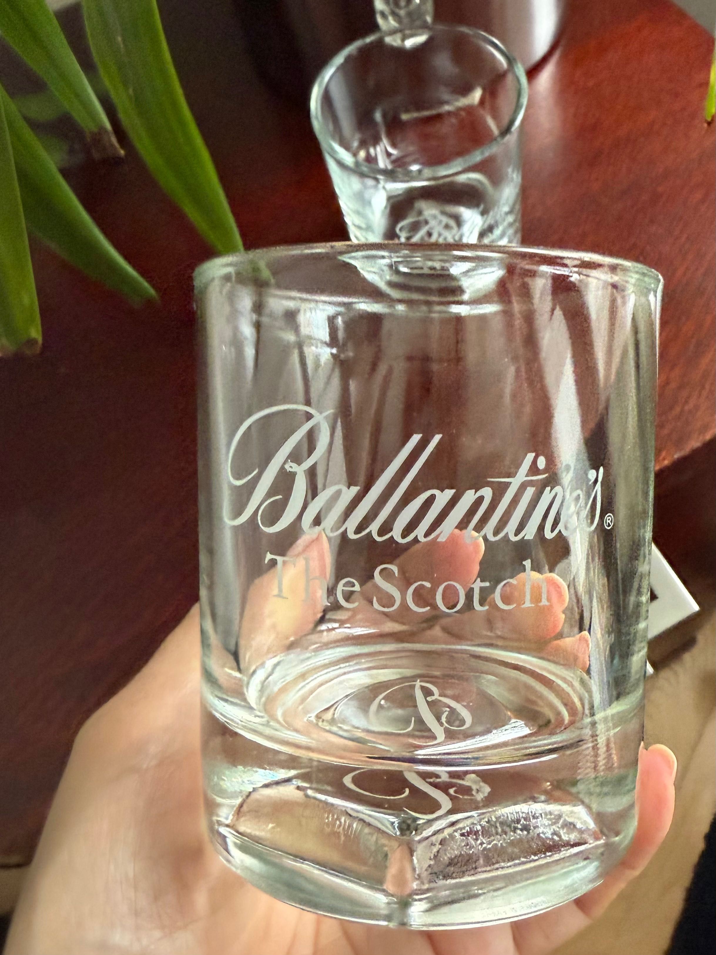 kolekcjonerskie szklaneczki BALLANTINE'S / komplet / NOWE