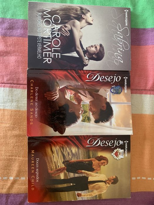 Livros de bolso variados