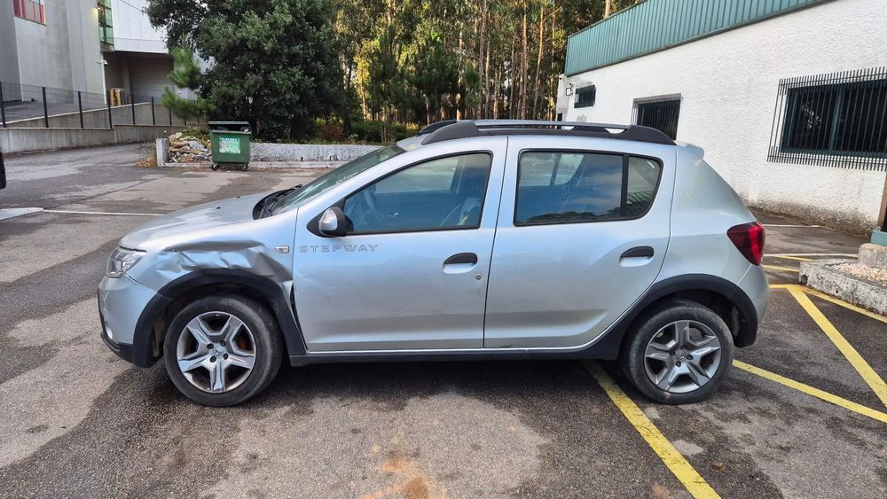 Elevador vidros frente esquerdo DACIA Sandero II (5S_)