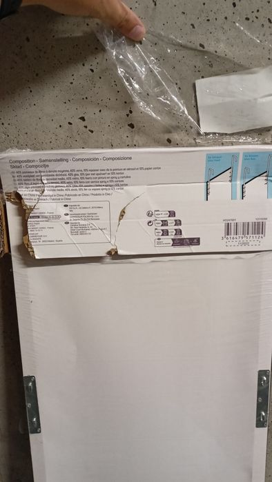 Nowe Lustro z możliwością montażu na drzwiach.