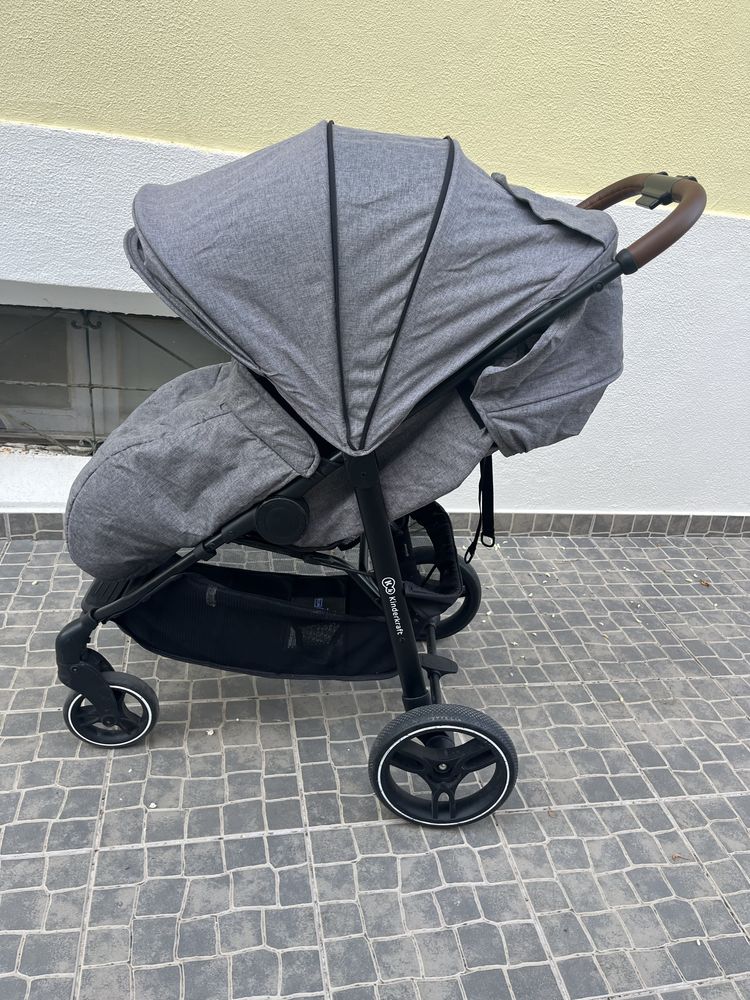 Carrinho para bebe praticamente novo