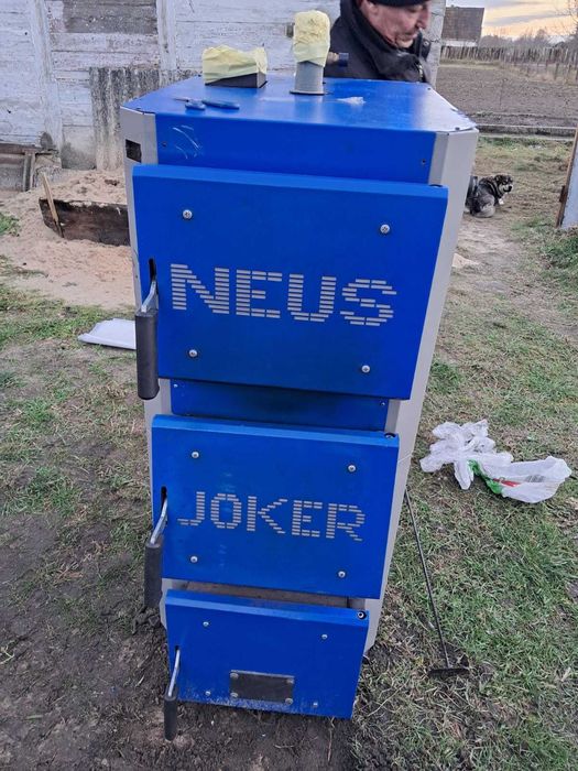 Твердотоплений котел