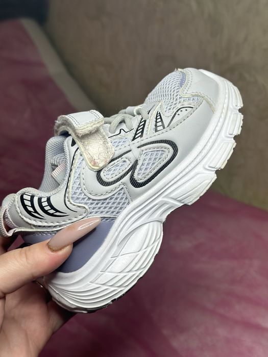 Продам дитяче взуття