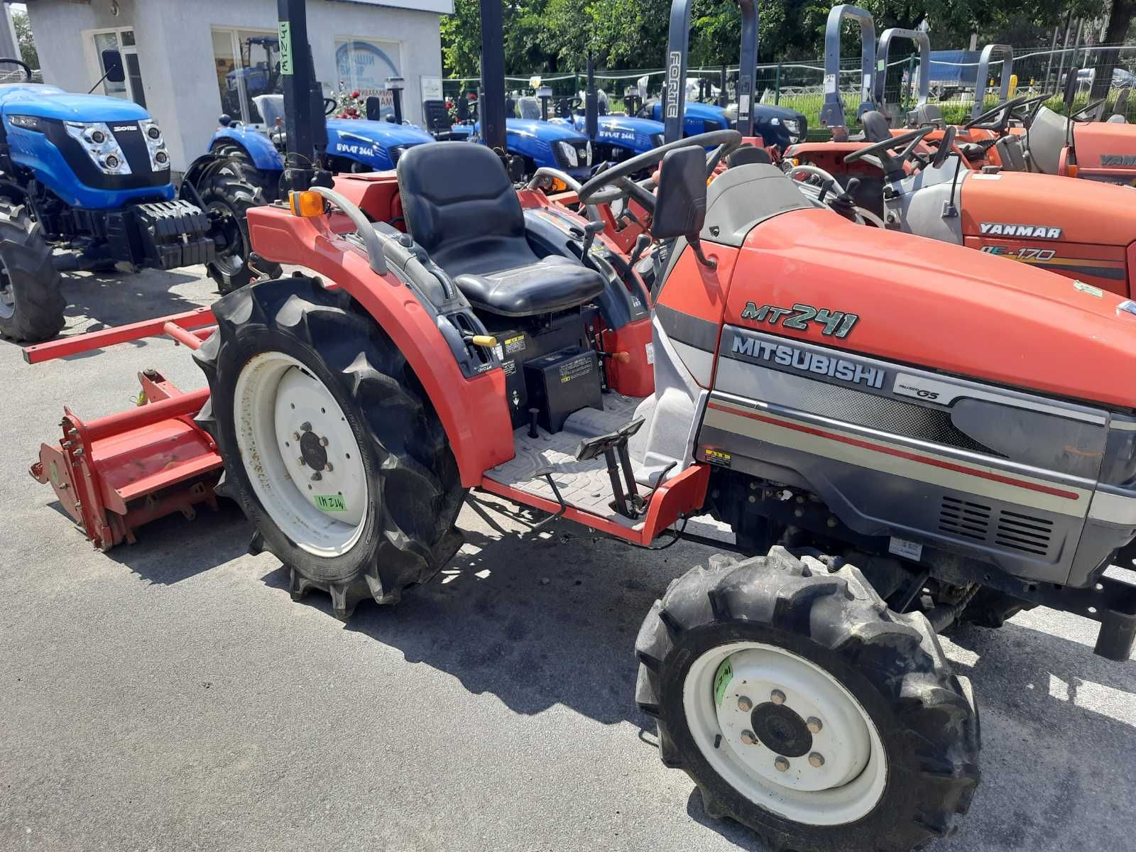 Міні-трактор Mitsubishi MT241