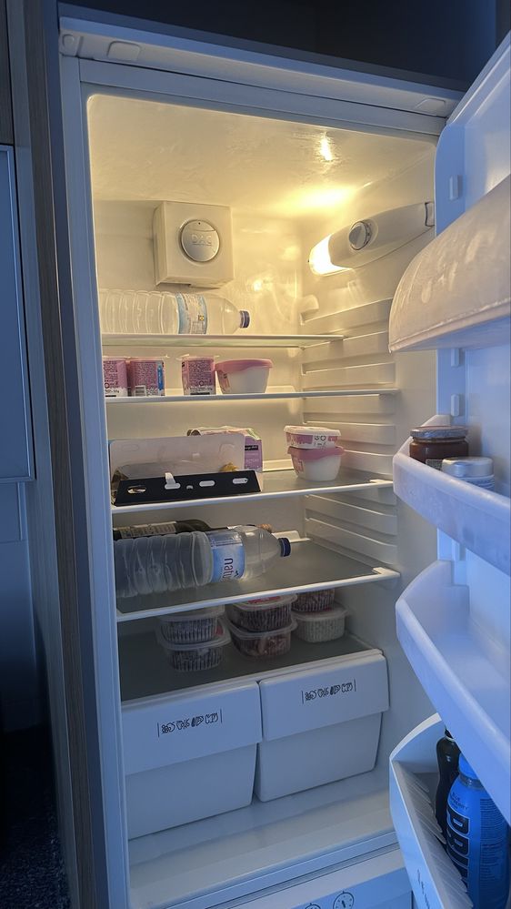 Frigorífico com encastre