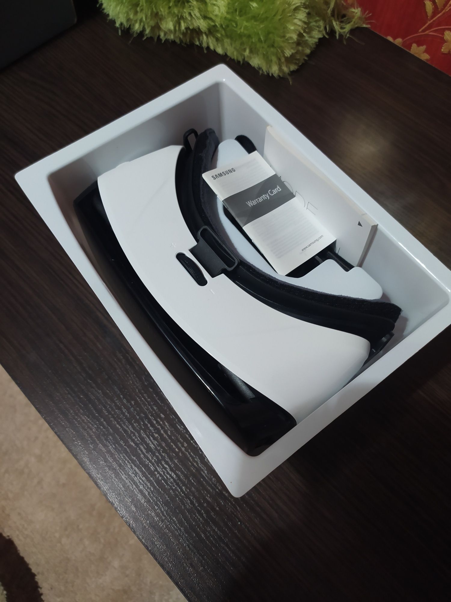 Очки виртуальной реальности SAMSUNG Gear VR