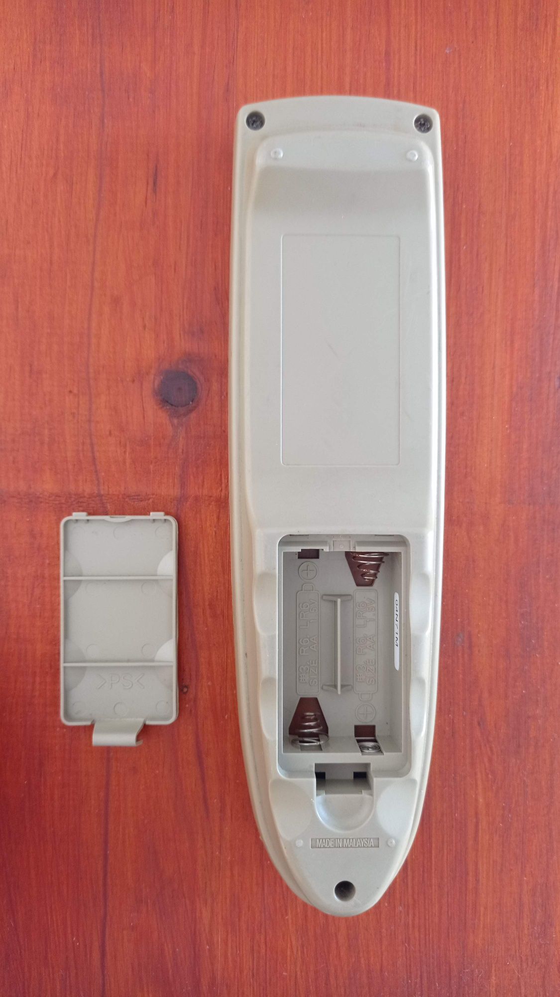 Comando VHS Sanyo B27701