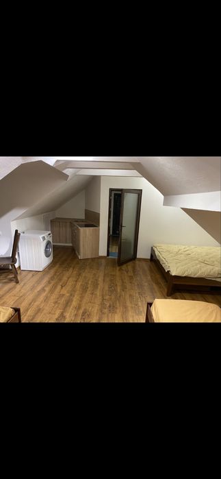 Продається комерційне приміщення в центрі Хуста