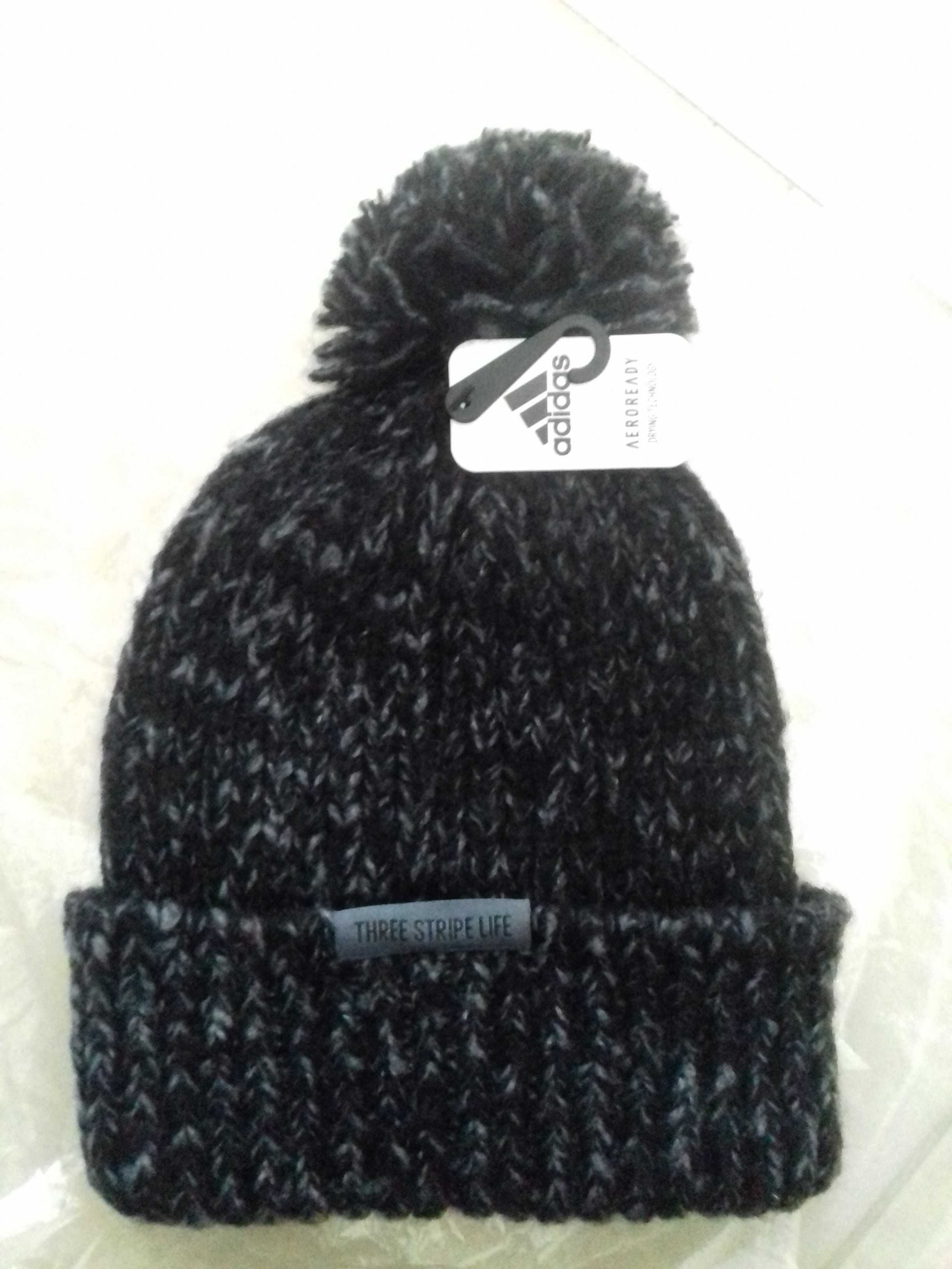Женский головной убор шапка adidas AUTUMN BALLIE Black EW4610 оригинал