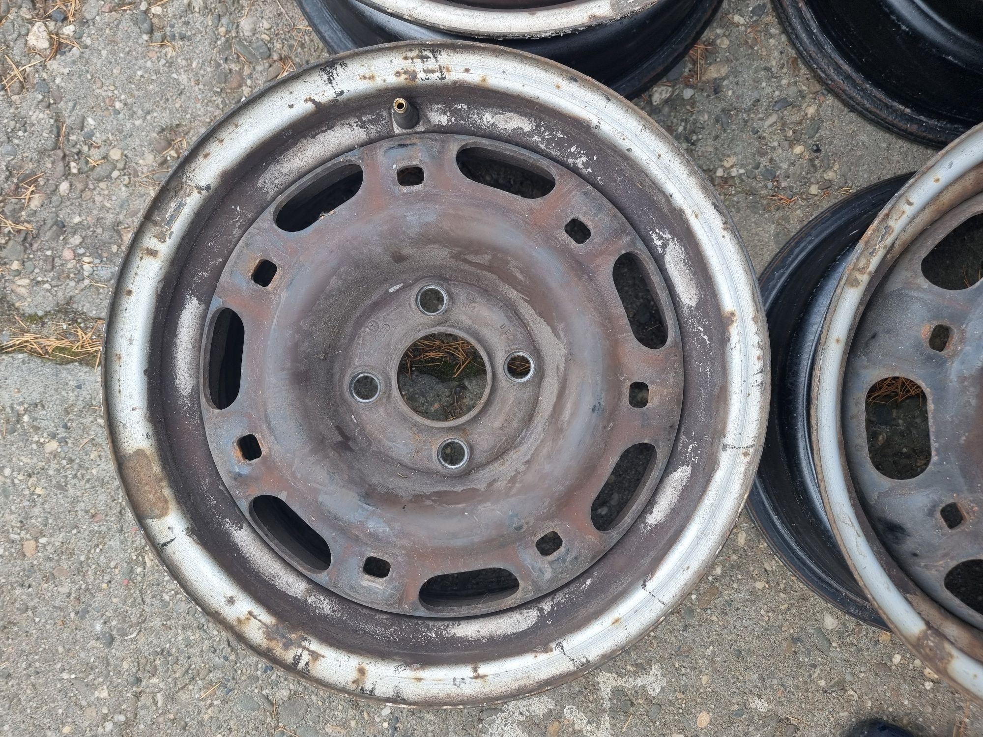 Felgi stalowe 14 cali VW Sear Skoda 4x100