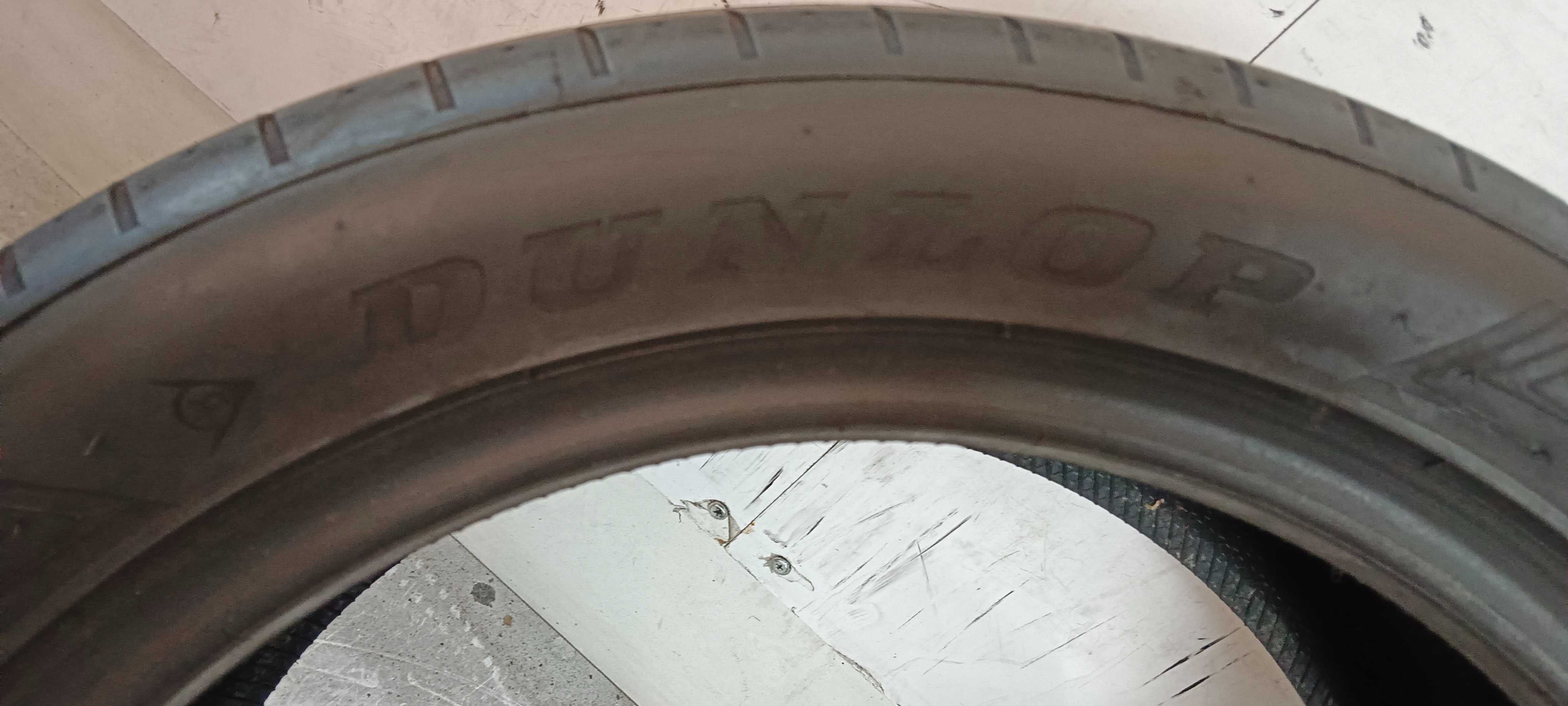 Szt 2570M Sztuka 235/45R17 94Y Dunlop Sport Maxx RT2 dot.4917