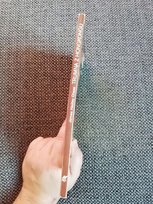 Trumna z Hongkongu-James Hadley Chase