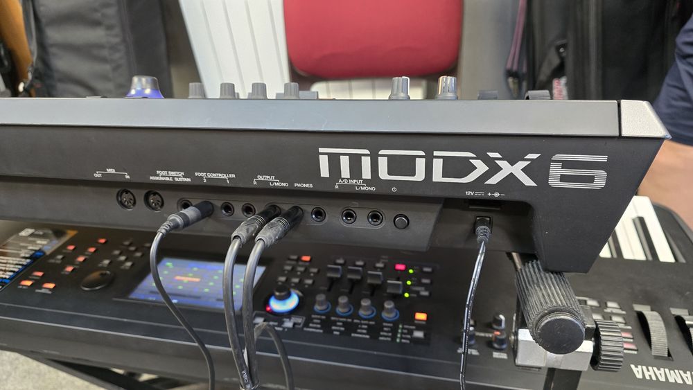 Yamaha modx 6 ideal