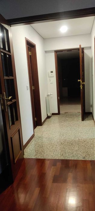 Aluga-se T1 espaçoso Abelheira Viana do Castelo