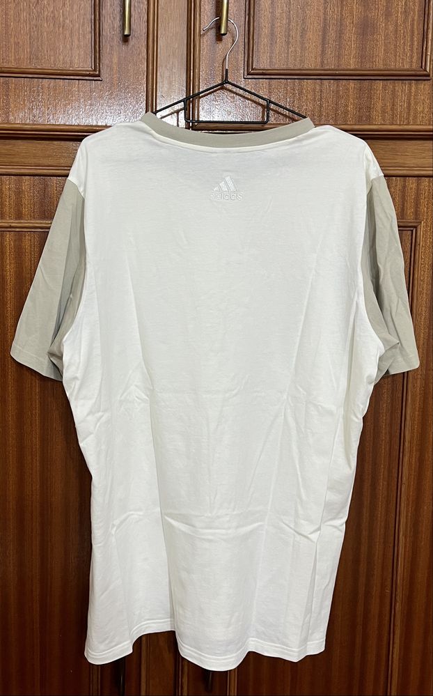 T-Shirt Bege/Branca Adidas