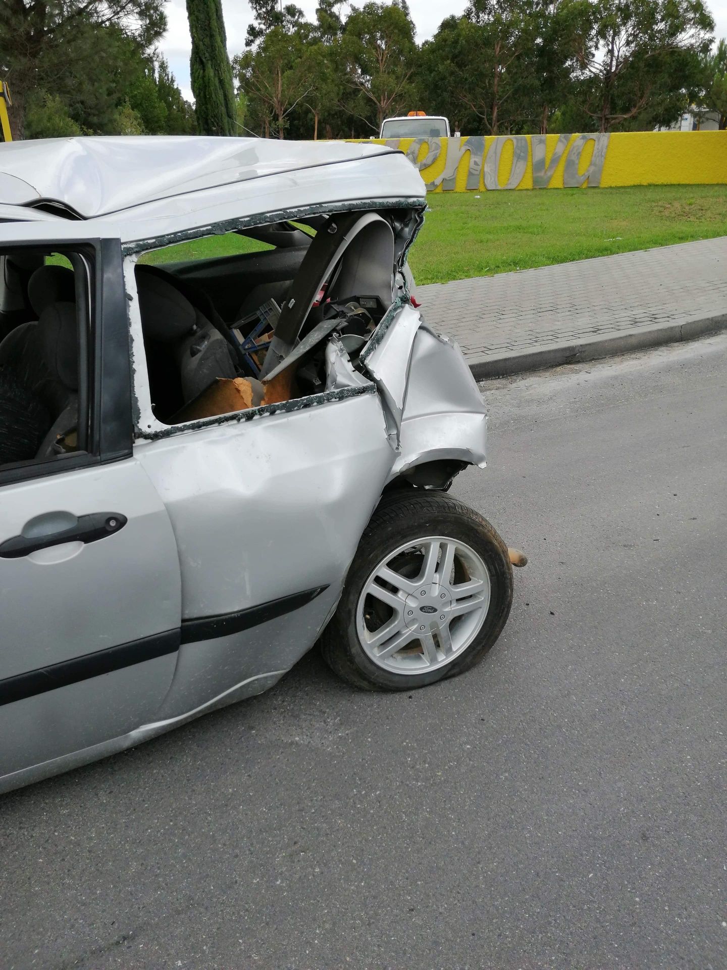 Ford Focus 1.8 TDDi 90 cavalos ano 12 /2003 boa mecânica para peças