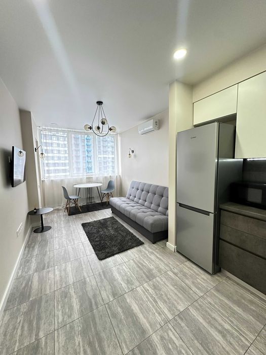 Продам 1-ну квартиру на вул. Євгена Сверстюка 6 ДОМ ЛІРА