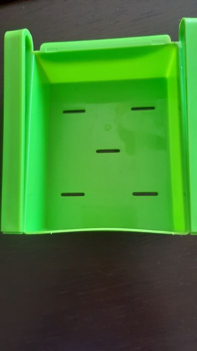 2 zielone półeczki/ organizery/pojemniki