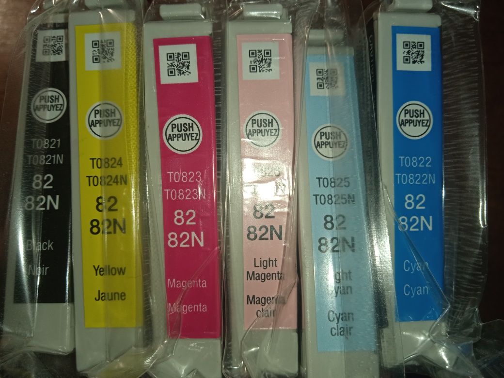 Продам картриджі до принтера EPSON