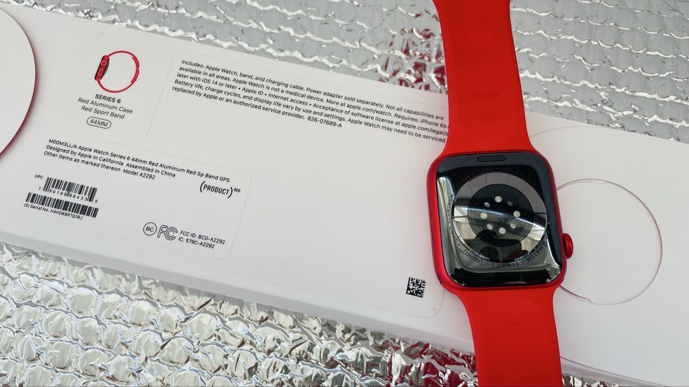 Apple Watch Series 6 GPS 44mm Product Red Aluminium Case