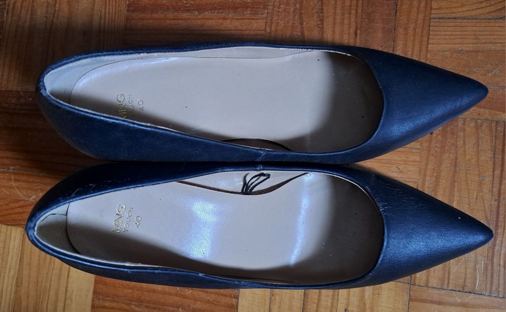 Sapatos Mango pretos