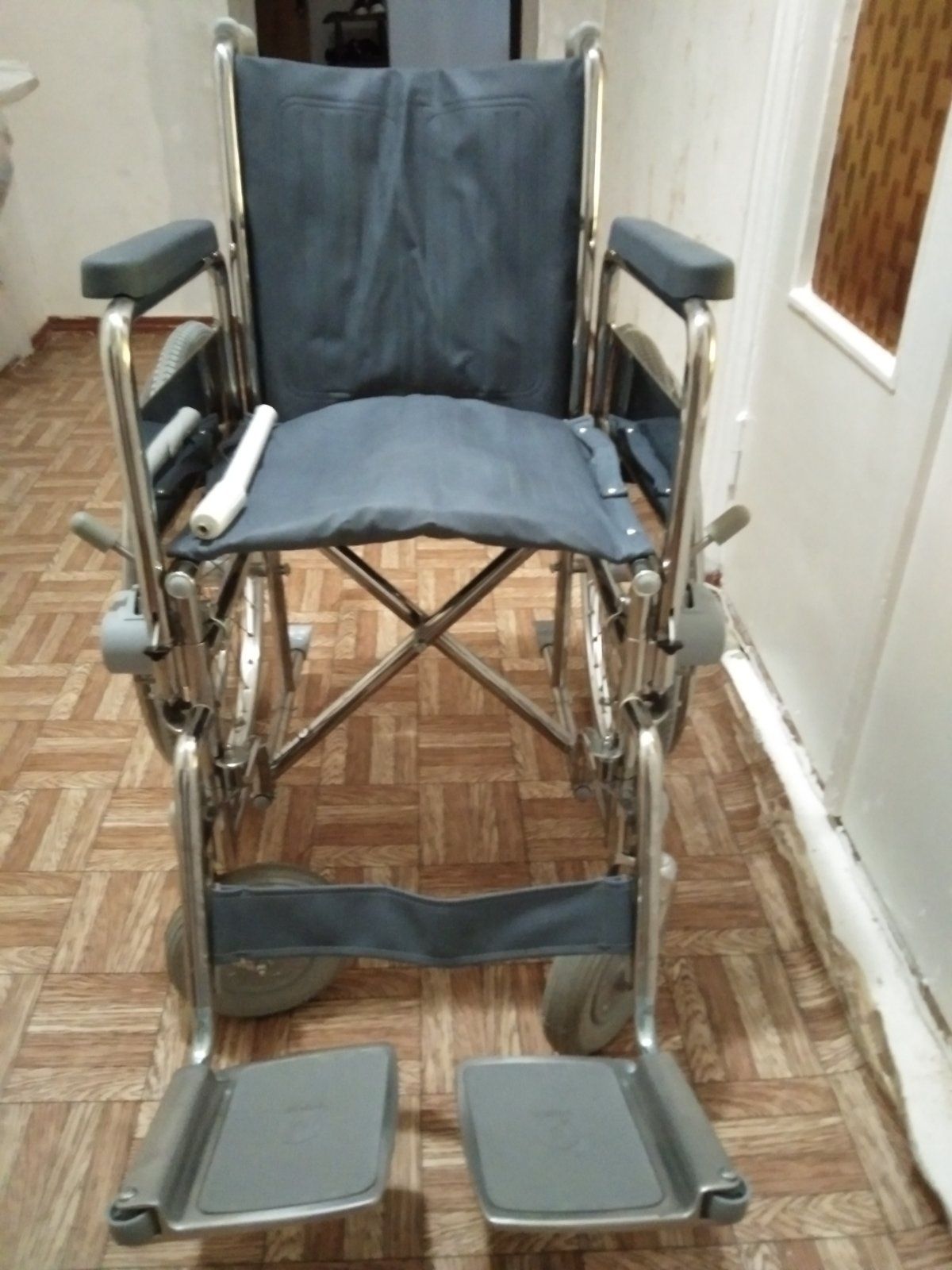 Продам  інвалідну коляску ORtopedia в гарному стані з упаковкою