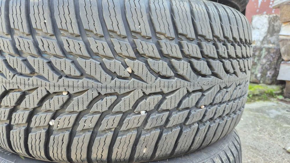Opony zimowe Nokian 245/45R18 100V XL